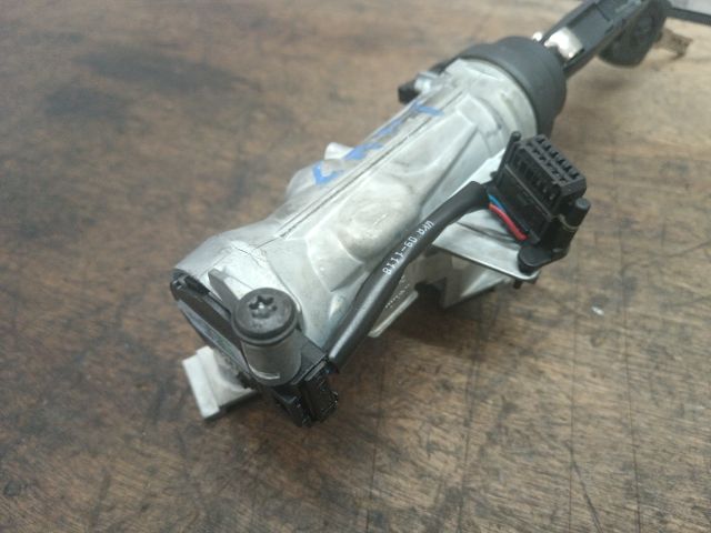 bontott VW CADDY Gyújtáskapcsoló Házzal