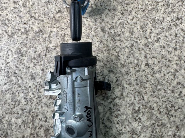 bontott VW CADDY Gyújtáskapcsoló Házzal