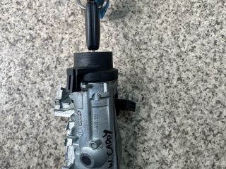 bontott VW CADDY Gyújtáskapcsoló Házzal