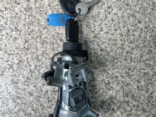 bontott VW CADDY Gyújtáskapcsoló Házzal