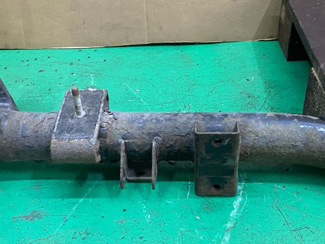 bontott VW CADDY Hátsó Híd (Tárcsafékes)