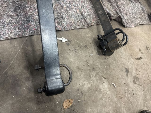 bontott VW CADDY Hátsó Rugó