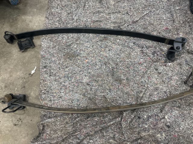 bontott VW CADDY Hátsó Rugó