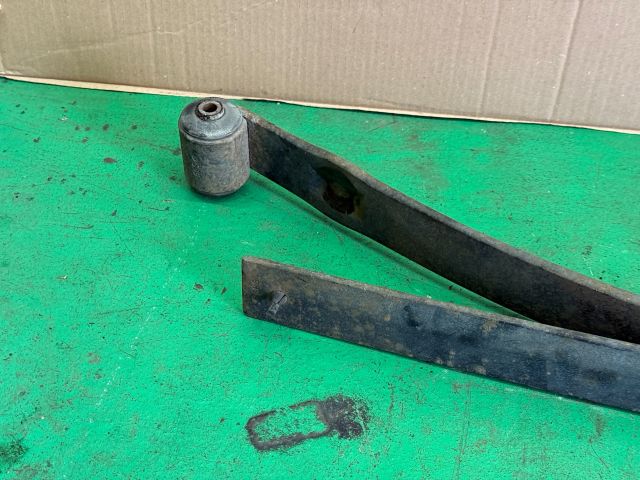 bontott VW CADDY Hátsó Rugó