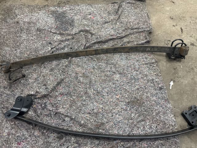 bontott VW CADDY Hátsó Rugó