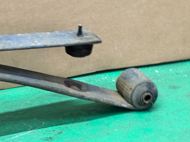 bontott VW CADDY Hátsó Rugó