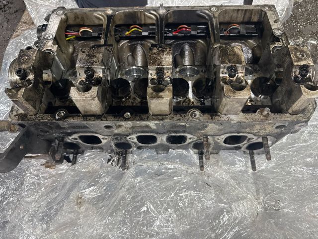 bontott VW CADDY Hengerfej