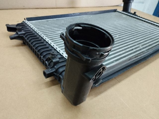 bontott VW CADDY Intercooler