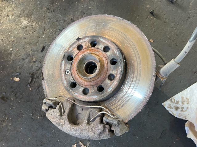 bontott VW CADDY Jobb első Csonkállvány Kerékaggyal