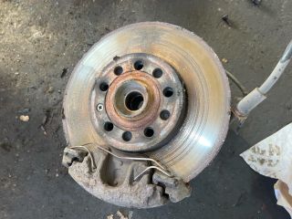 bontott VW CADDY Jobb első Csonkállvány Kerékaggyal