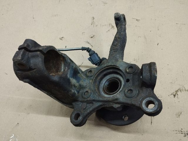 bontott VW CADDY Jobb első Csonkállvány Kerékaggyal