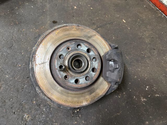 bontott VW CADDY Jobb első Csonkállvány Kerékaggyal