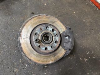 bontott VW CADDY Jobb első Csonkállvány Kerékaggyal