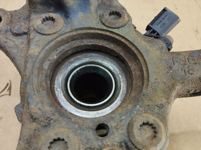 bontott VW CADDY Jobb első Csonkállvány Kerékaggyal