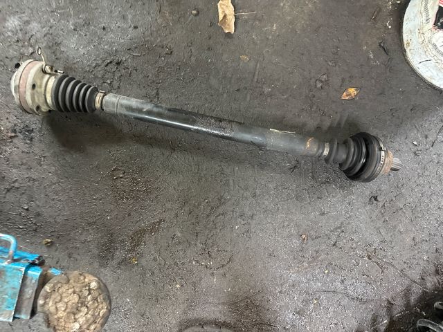 bontott VW CADDY Jobb Féltengely