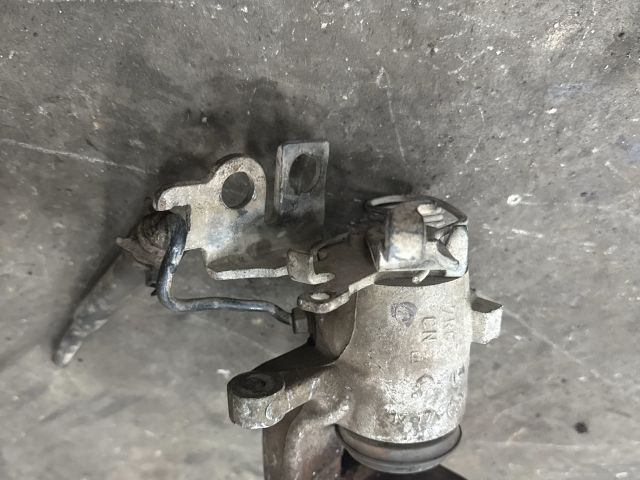 bontott VW CADDY Jobb hátsó Féknyereg Munkahengerrel