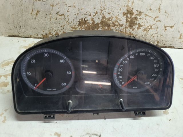 bontott VW CADDY Kilométeróra