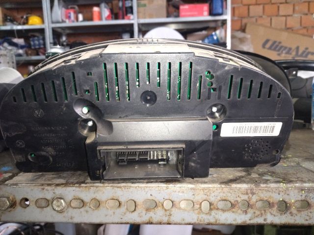 bontott VW CADDY Kilométeróra