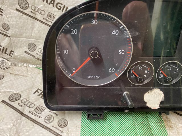 bontott VW CADDY Kilométeróra