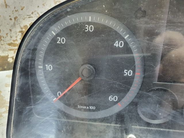 bontott VW CADDY Kilométeróra