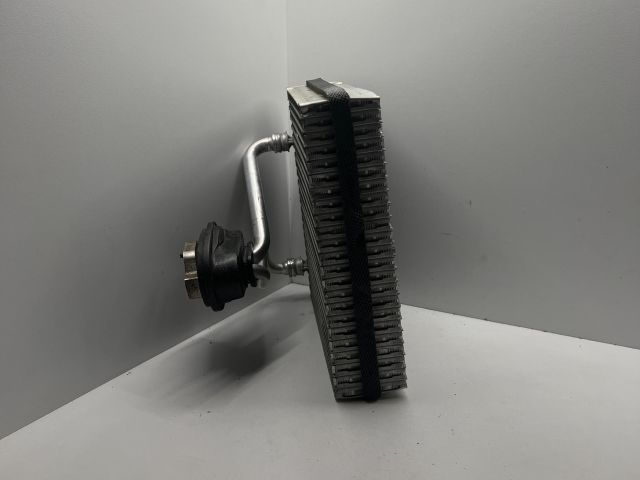 bontott VW CADDY Klímahűtő Radiátor