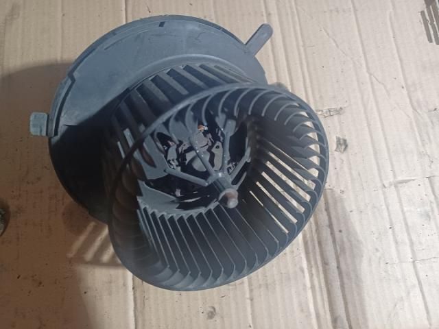 bontott VW CADDY Klímahűtő Ventilátor