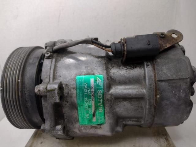 bontott VW CADDY Klímakompresszor