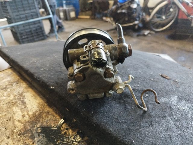 bontott VW CADDY Kormányszervó Motor (Hidraulikus)