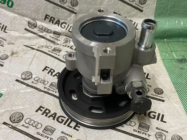 bontott VW CADDY Kormányszervó Motor (Hidraulikus)