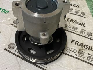 bontott VW CADDY Kormányszervó Motor (Hidraulikus)