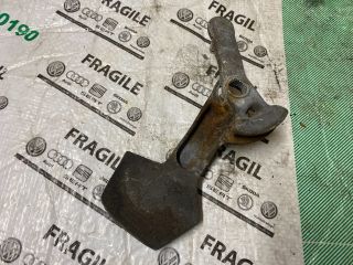 bontott VW CADDY Kuplung Kiemelő Villa