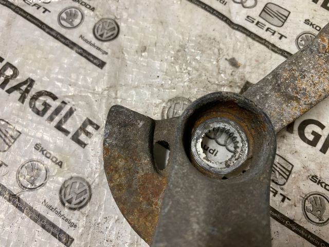 bontott VW CADDY Kuplung Kiemelő Villa