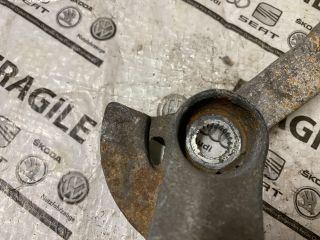 bontott VW CADDY Kuplung Kiemelő Villa