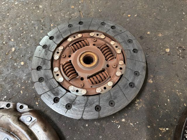 bontott VW CADDY Kuplung Szett Lendkerékkel