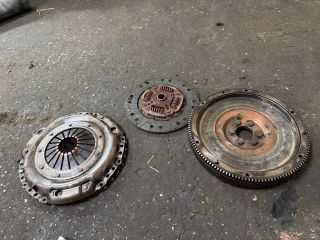 bontott VW CADDY Kuplung Szett Lendkerékkel