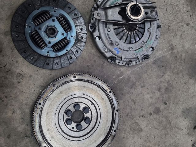 bontott VW CADDY Kuplung Szett Lendkerékkel