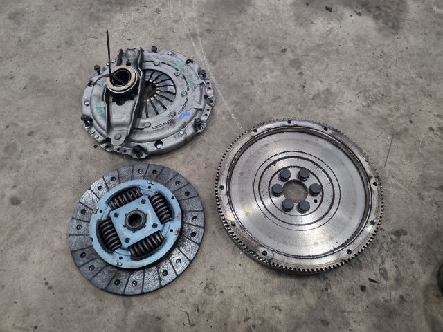 bontott VW CADDY Kuplung Szett Lendkerékkel