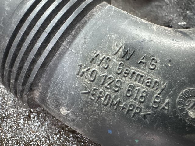 bontott VW CADDY Légbeömlő Cső