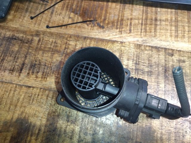 bontott VW CADDY Légtömegmérő