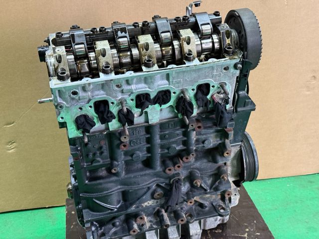 bontott VW CADDY Motor (Fűzött blokk hengerfejjel)