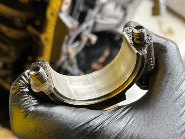 bontott VW CADDY Motor (Fűzött blokk hengerfejjel)