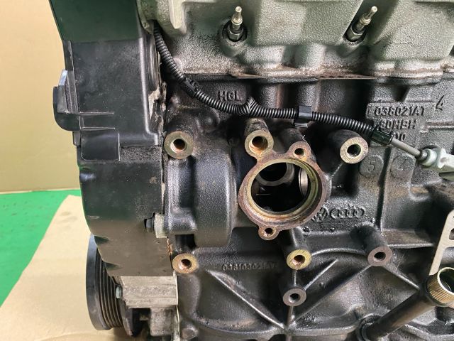 bontott VW CADDY Motor (Fűzött blokk hengerfejjel)