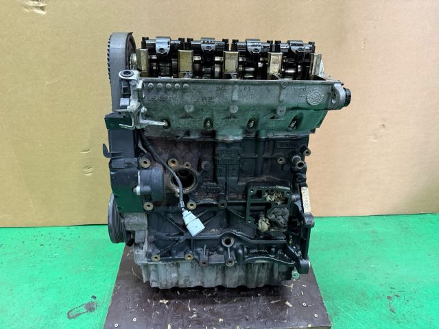 bontott VW CADDY Motor (Fűzött blokk hengerfejjel)