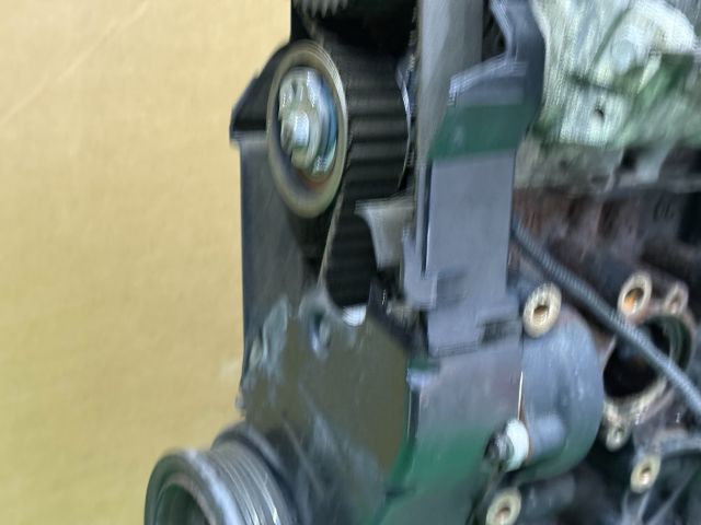 bontott VW CADDY Motor (Fűzött blokk hengerfejjel)