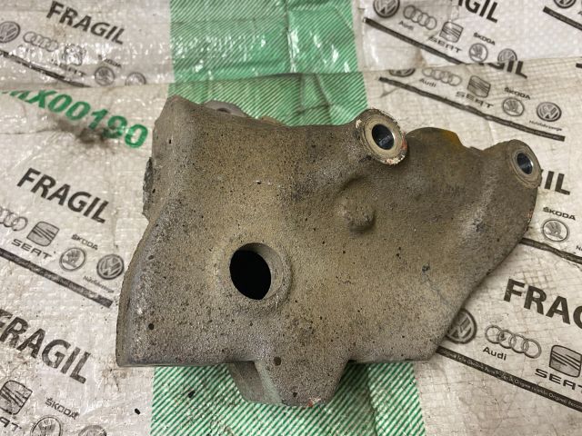 bontott VW CADDY Motor Tartó Bak (Fém)