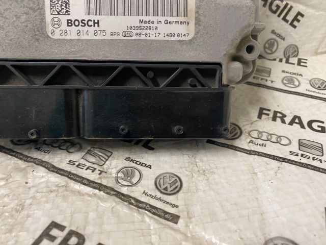 bontott VW CADDY Motorvezérlő