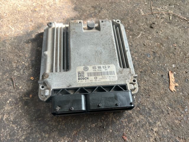 bontott VW CADDY Motorvezérlő