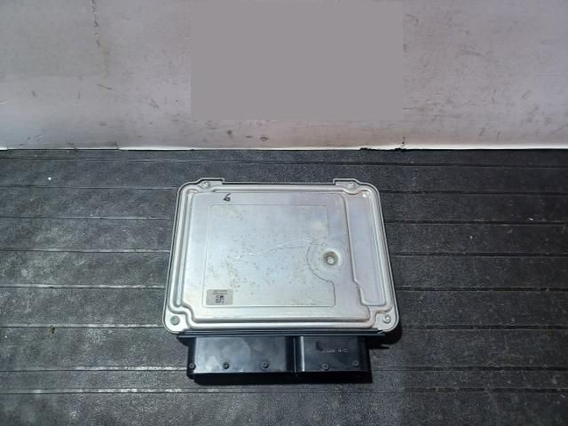 bontott VW CADDY Motorvezérlő