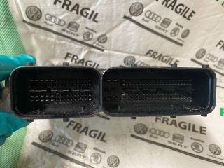 bontott VW CADDY Motorvezérlő