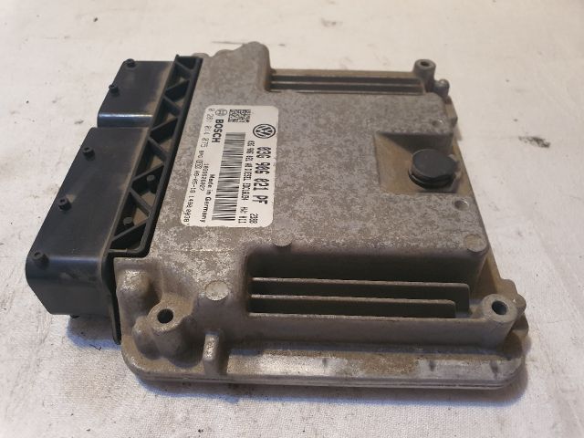 bontott VW CADDY Motorvezérlő